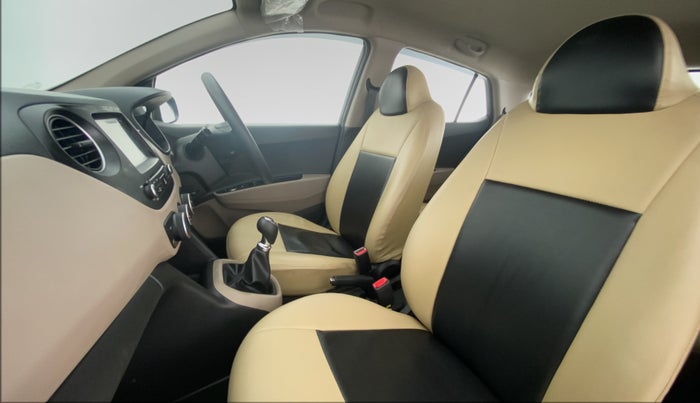 2017 Hyundai Grand i10 1.2 KAPPA SPORTZ (O), Petrol, Manual, 24,054 km, Right Side Front Door Cabin