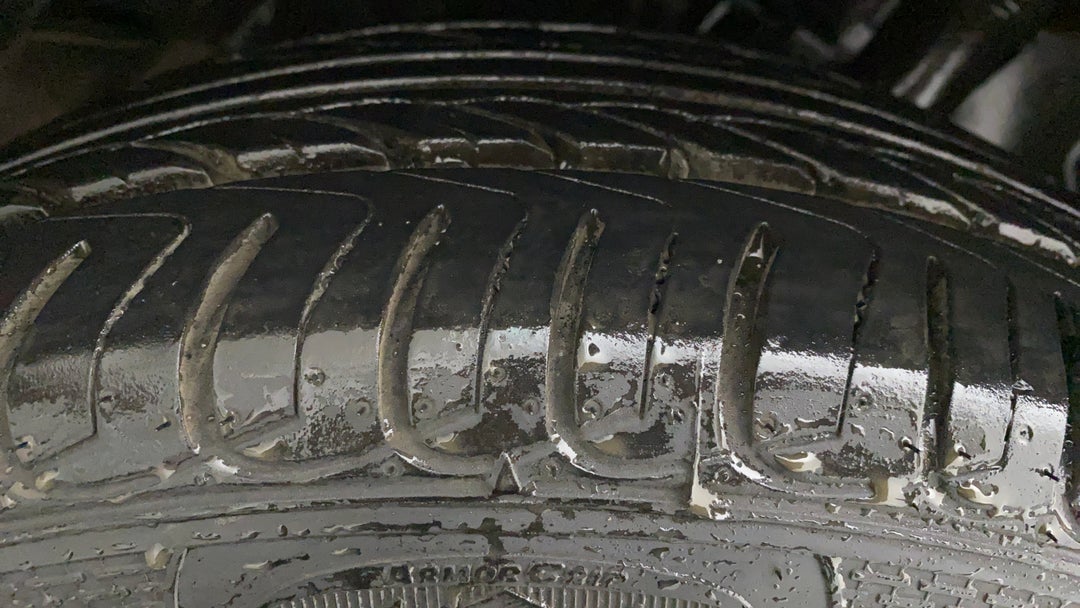 Right Rear Tyre Tread