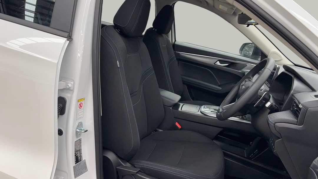 2025 GWM Haval Jolion Premium, Automatic, 14125 km, Right Side Front Door Cabin View