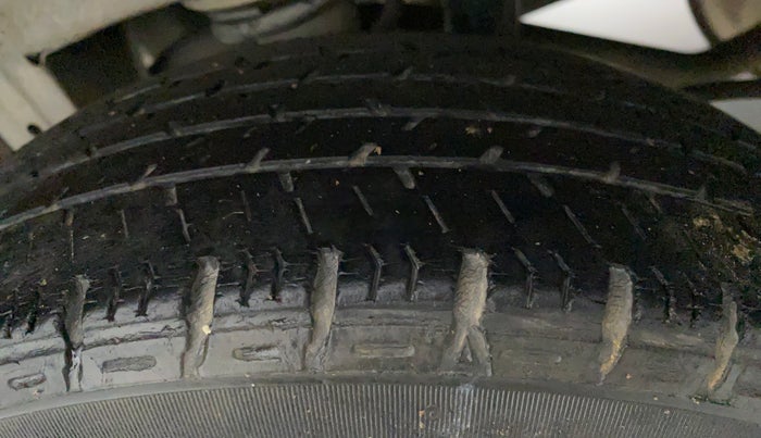 2017 Maruti Alto K10 VXI P, Petrol, Manual, 36,424 km, Right Rear Tyre Tread