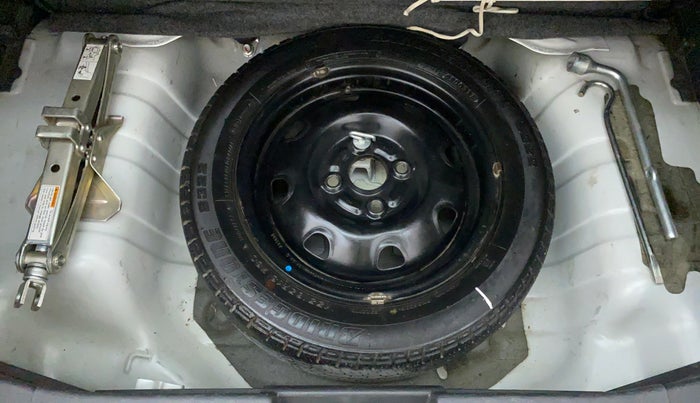 2017 Maruti Alto K10 VXI P, Petrol, Manual, 36,424 km, Spare Tyre