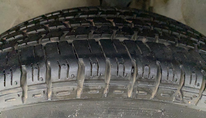 2017 Maruti Alto K10 VXI P, Petrol, Manual, 36,424 km, Left Front Tyre Tread