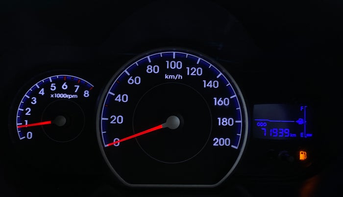 2015 Hyundai i10 SPORTZ 1.1 IRDE2, Petrol, Manual, 72,010 km, Odometer Image