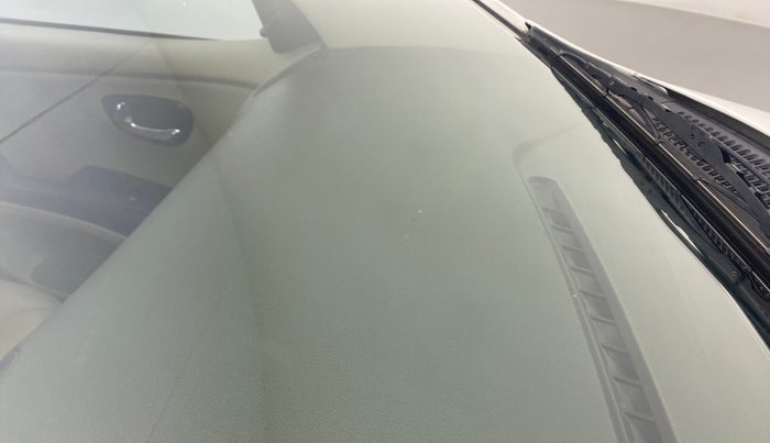2015 Hyundai i10 SPORTZ 1.1 IRDE2, Petrol, Manual, 72,010 km, Front windshield - Minor spot on windshield