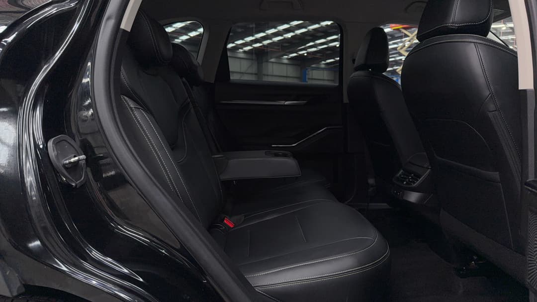 2021 GWM Haval H6 Lux, Automatic, 84711 km, Right Side Rear Door Cabin View