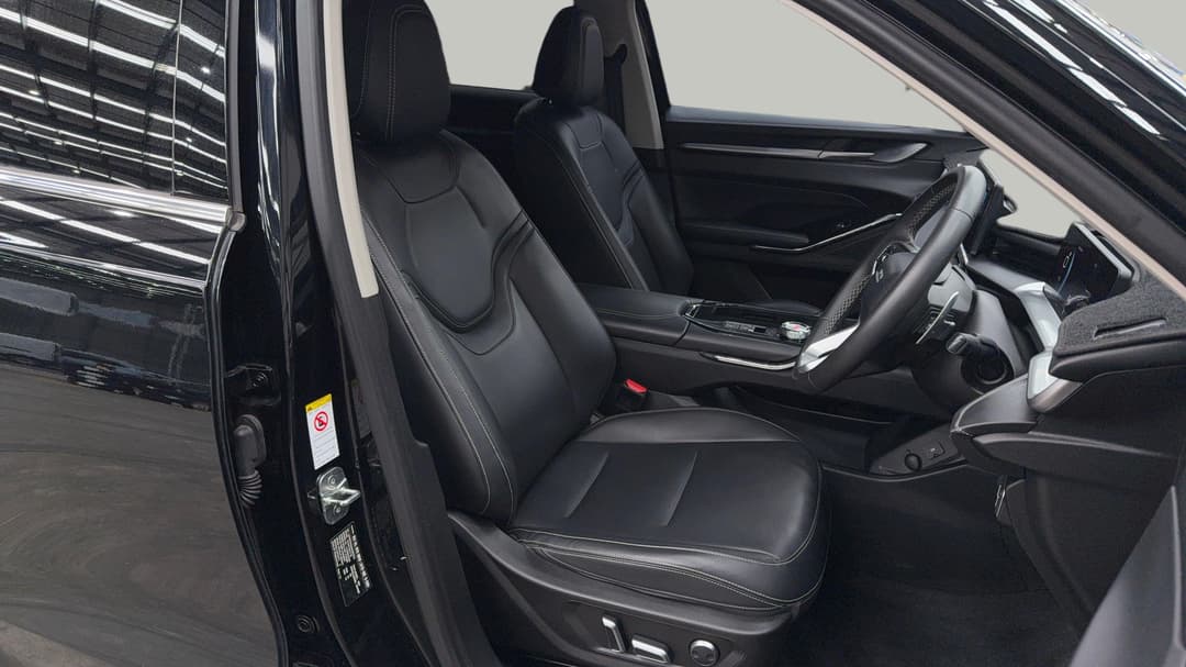 2021 GWM Haval H6 Lux, Automatic, 84711 km, Right Side Front Door Cabin View