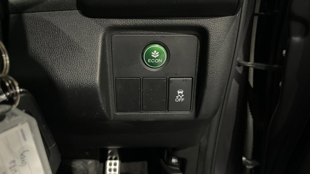 2019 Honda HR-V Vti, Automatic, 66207 km, Utility Switches/Buttons
