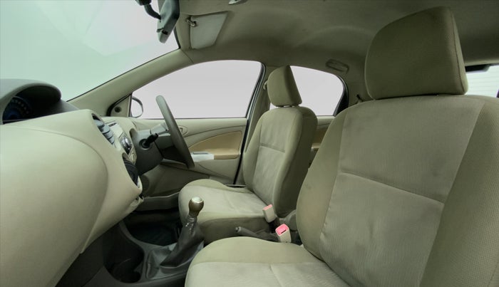 2015 Toyota Etios Liva V, Petrol, Manual, 56,536 km, Right Side Front Door Cabin