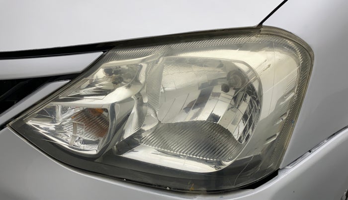2015 Toyota Etios Liva V, Petrol, Manual, 56,536 km, Left headlight - Faded
