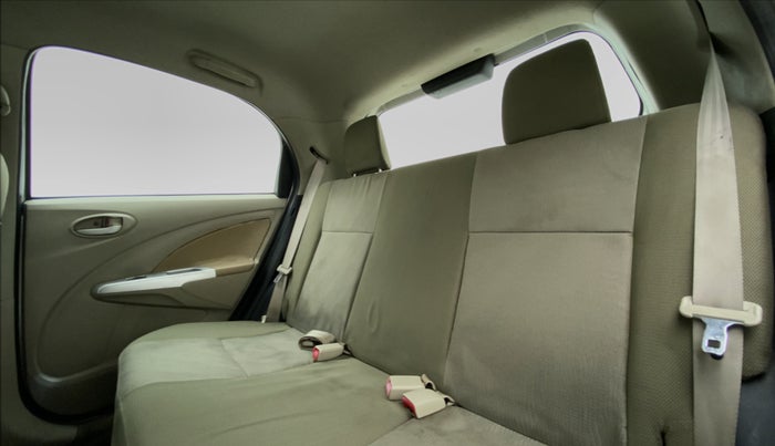 2015 Toyota Etios Liva V, Petrol, Manual, 56,536 km, Right Side Rear Door Cabin