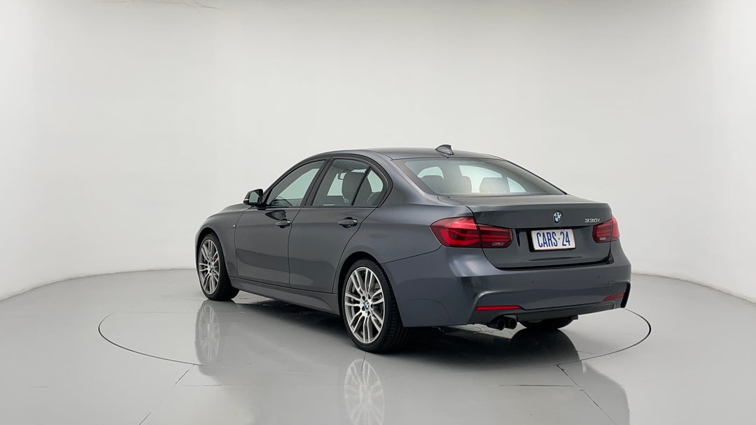 Left Back Diagonal (45- Degree) View