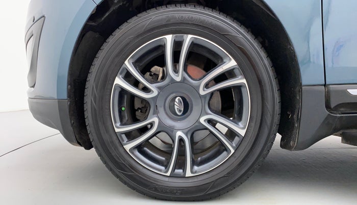 2019 Mahindra MARAZZO M8 7 STR, Diesel, Manual, 49,964 km, Left Front Wheel