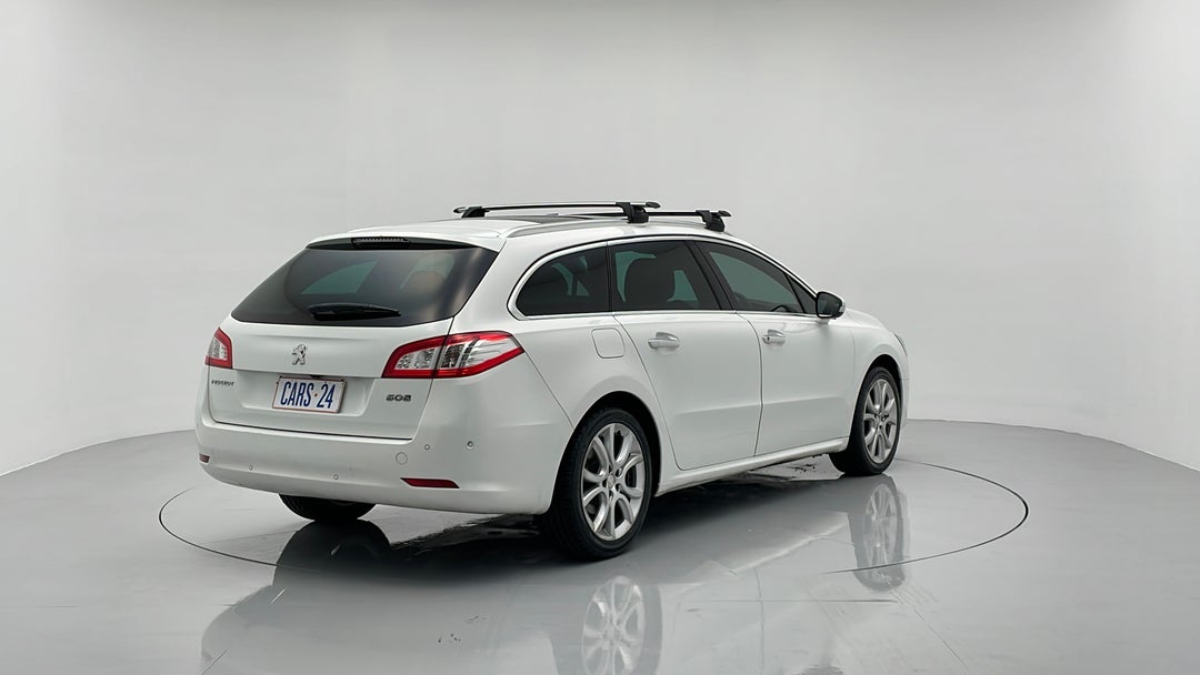 Right Back Diagonal (45- Degree) View