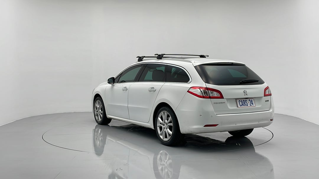 Left Back Diagonal (45- Degree) View