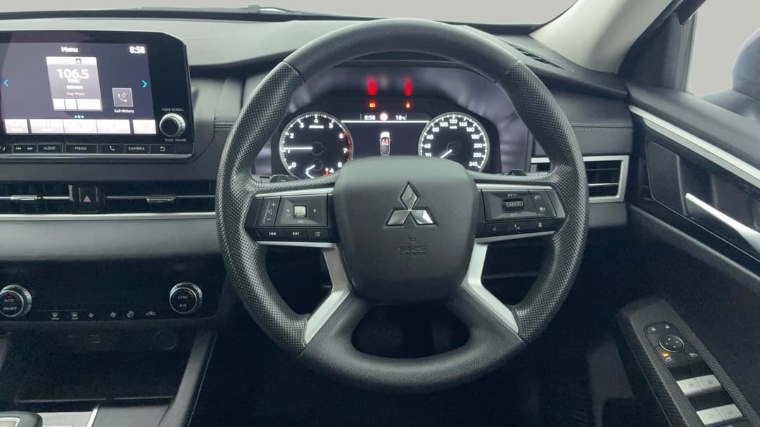2023 Mitsubishi Outlander Es 5 Seat (2WD), Automatic, 63116 km, Steering Wheel Close-up