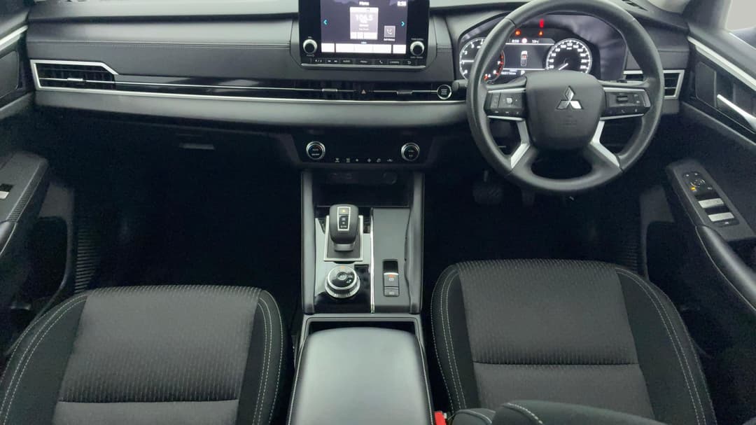 2023 Mitsubishi Outlander Es 5 Seat (2WD), Automatic, 63116 km, Center Console