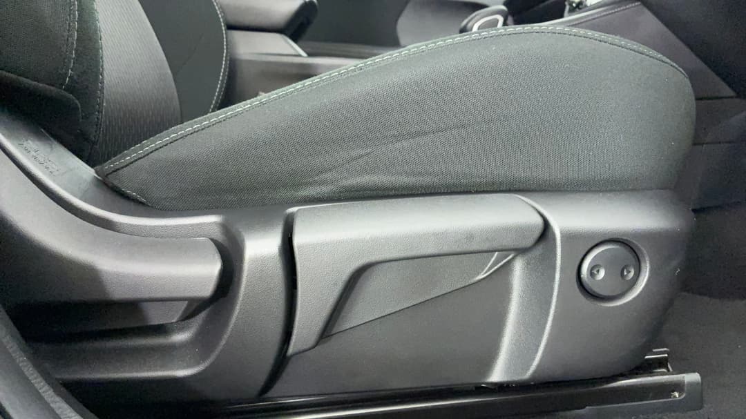 2023 Mitsubishi Outlander Es 5 Seat (2WD), Automatic, 63116 km, Drivers Side Adjustment Panel
