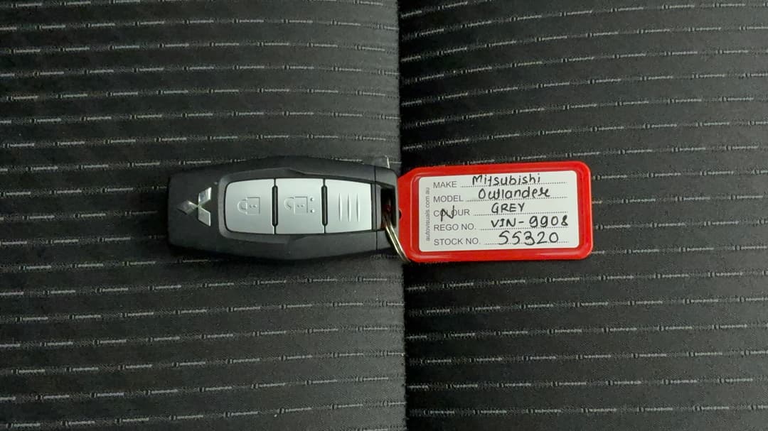 2023 Mitsubishi Outlander Es 5 Seat (2WD), Automatic, 63116 km, Key Close-up