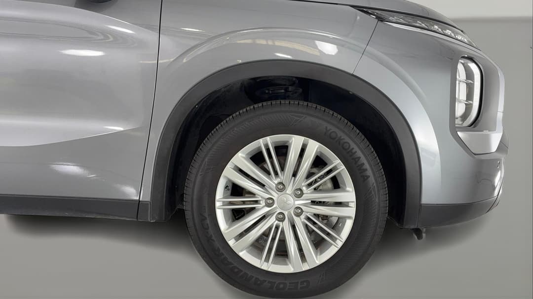 2023 Mitsubishi Outlander Es 5 Seat (2WD), Automatic, 63116 km, Right Front Wheel