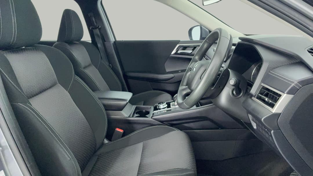 2023 Mitsubishi Outlander Es 5 Seat (2WD), Automatic, 63116 km, Right Side Front Door Cabin View