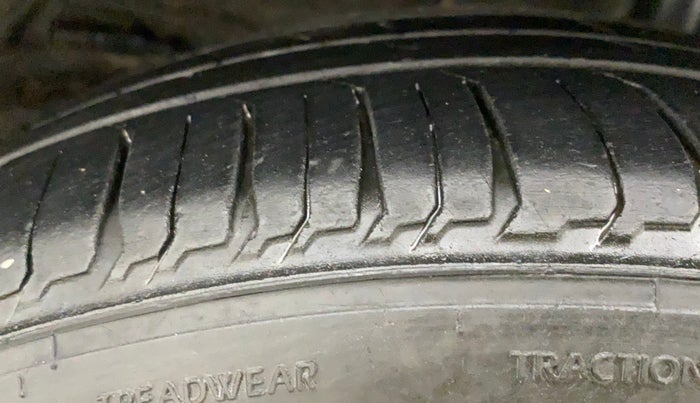 2022 Tata Tiago XZ PLUS CNG, CNG, Manual, 29,973 km, Left Rear Tyre Tread