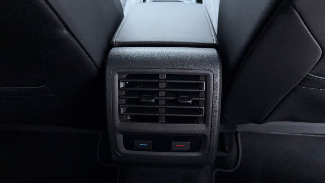 Rear A/C Vent