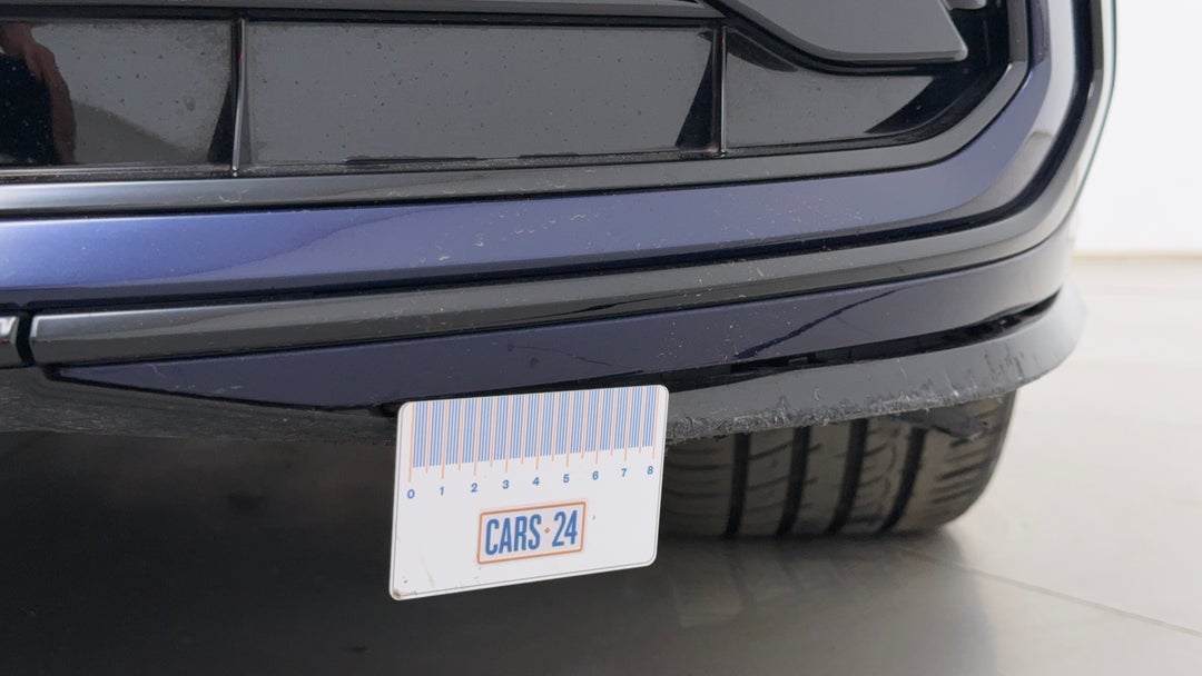 Bumper Front Scratch