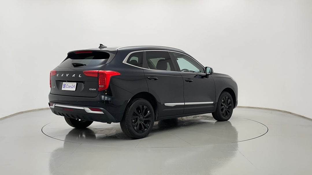 Right Back Diagonal (45- Degree) View