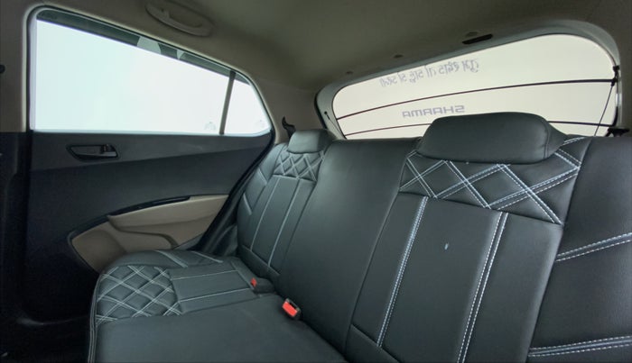 2017 Hyundai Grand i10 MAGNA 1.2 KAPPA VTVT, Petrol, Manual, 26,425 km, Right Side Rear Door Cabin