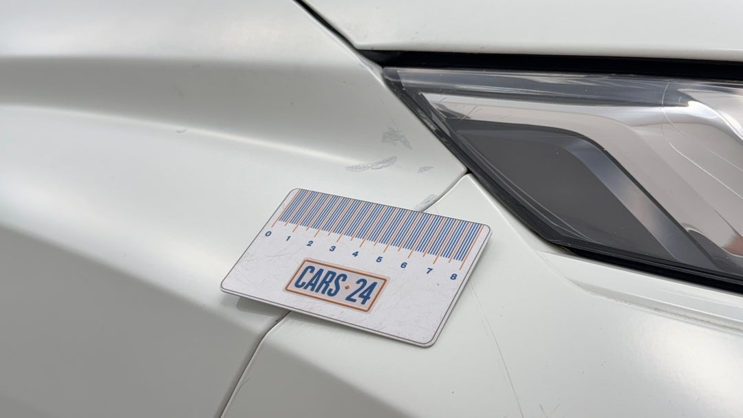 Quarter Panel Front RHS Guard Scratch