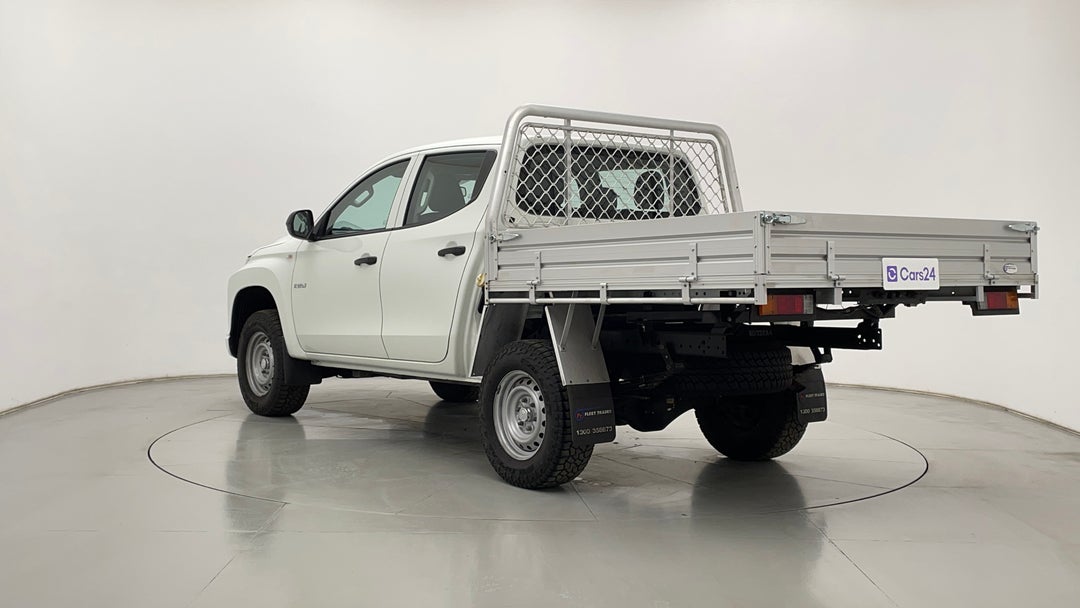 Left Back Diagonal (45- Degree) View