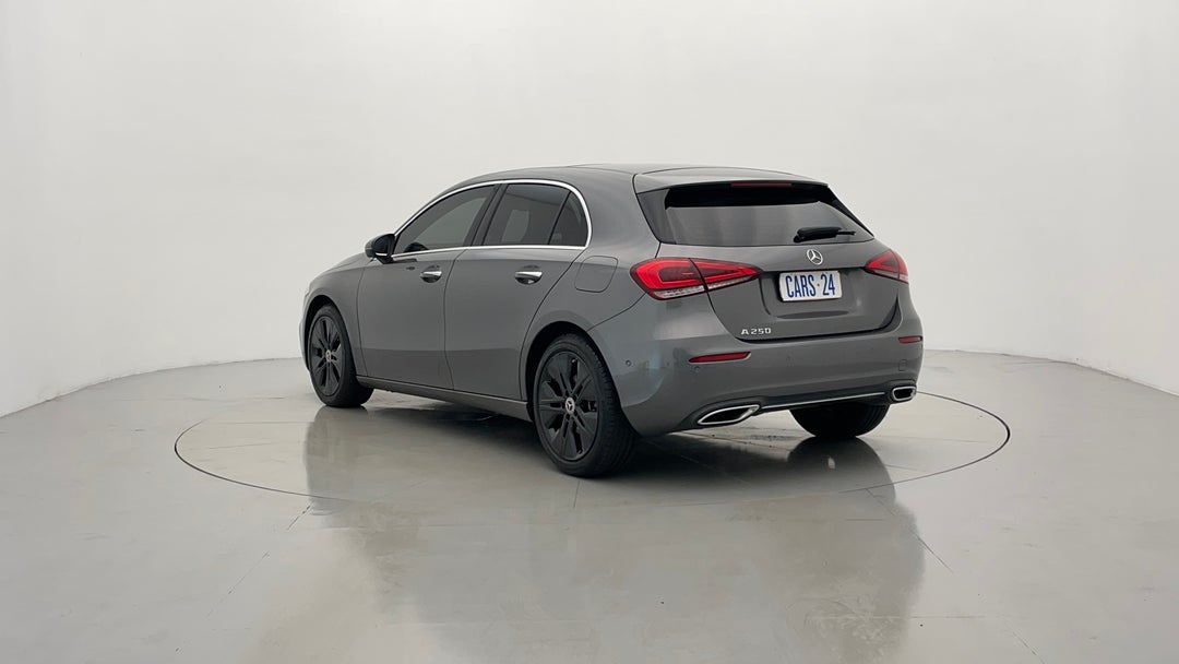 Left Back Diagonal (45- Degree) View