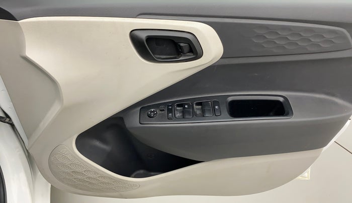 2021 Hyundai AURA S 1.2 CNG, CNG, Manual, 43,011 km, Driver Side Door Panels Control