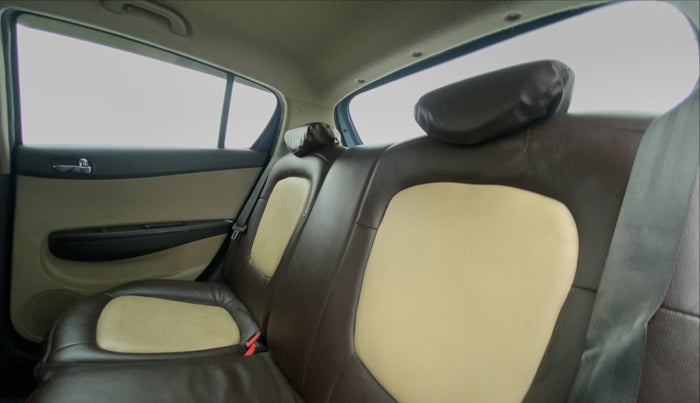 2014 Hyundai i20 SPORTZ 1.2 VTVT, Petrol, Manual, 96,640 km, Right Side Rear Door Cabin