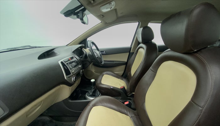 2014 Hyundai i20 SPORTZ 1.2 VTVT, Petrol, Manual, 96,640 km, Right Side Front Door Cabin