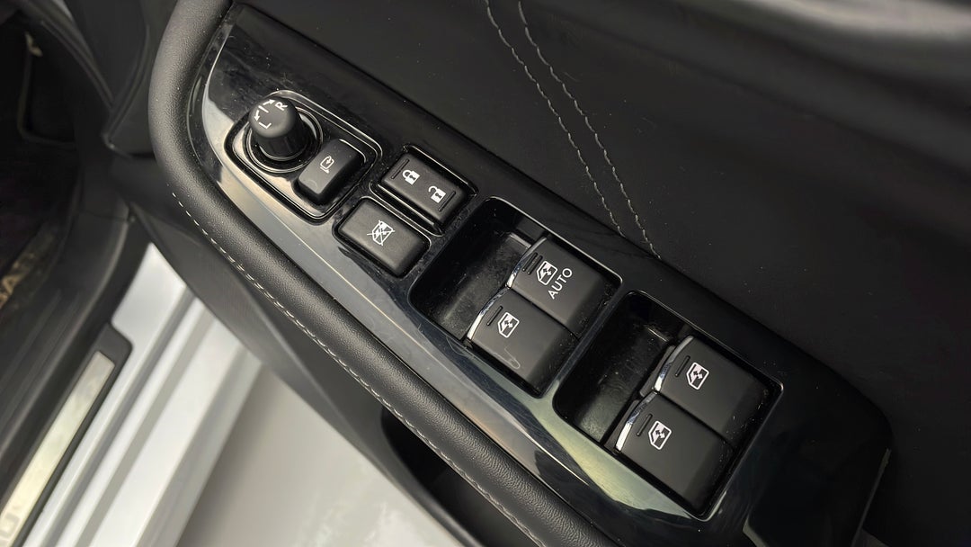 2016 Subaru Liberty 2.5i Premium, Automatic, 106980 km, Drivers Side Door Panel Controls