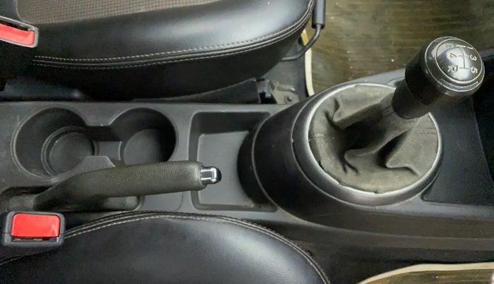 2012 Hyundai i20 MAGNA O 1.2, Petrol, Manual, 52,998 km, Gear Lever