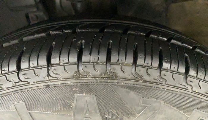 2019 Datsun Redi Go A, Petrol, Manual, 11,430 km, Left Front Tyre Tread