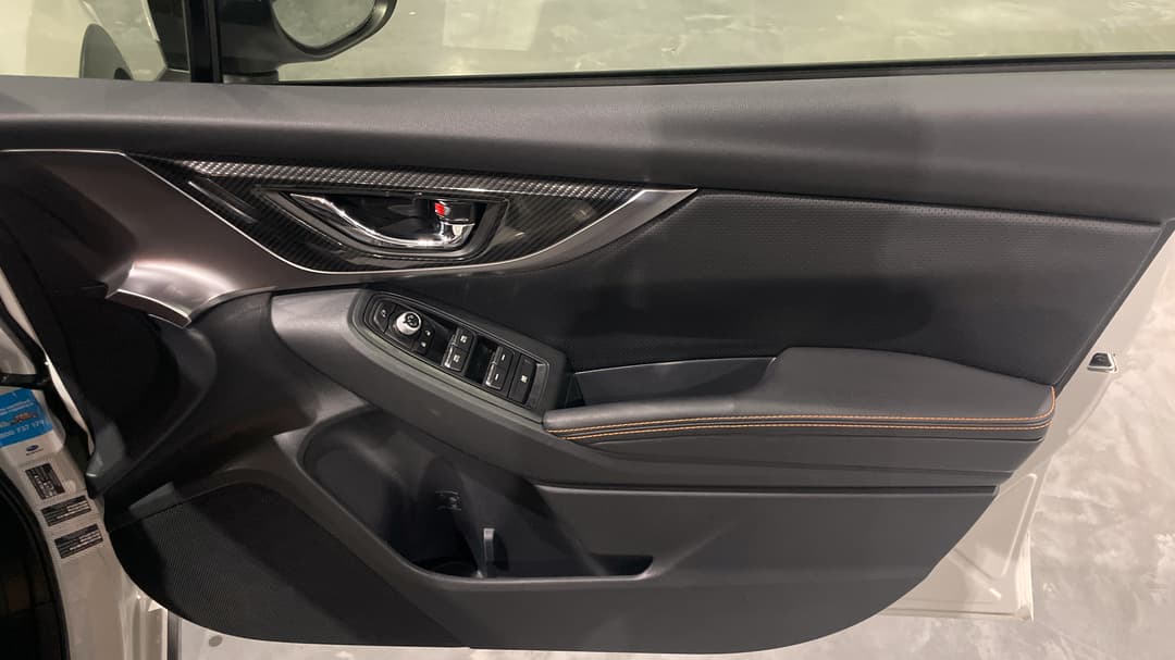 2017 Subaru XV 2.0i-s, Automatic, 148718 km, Speaker View