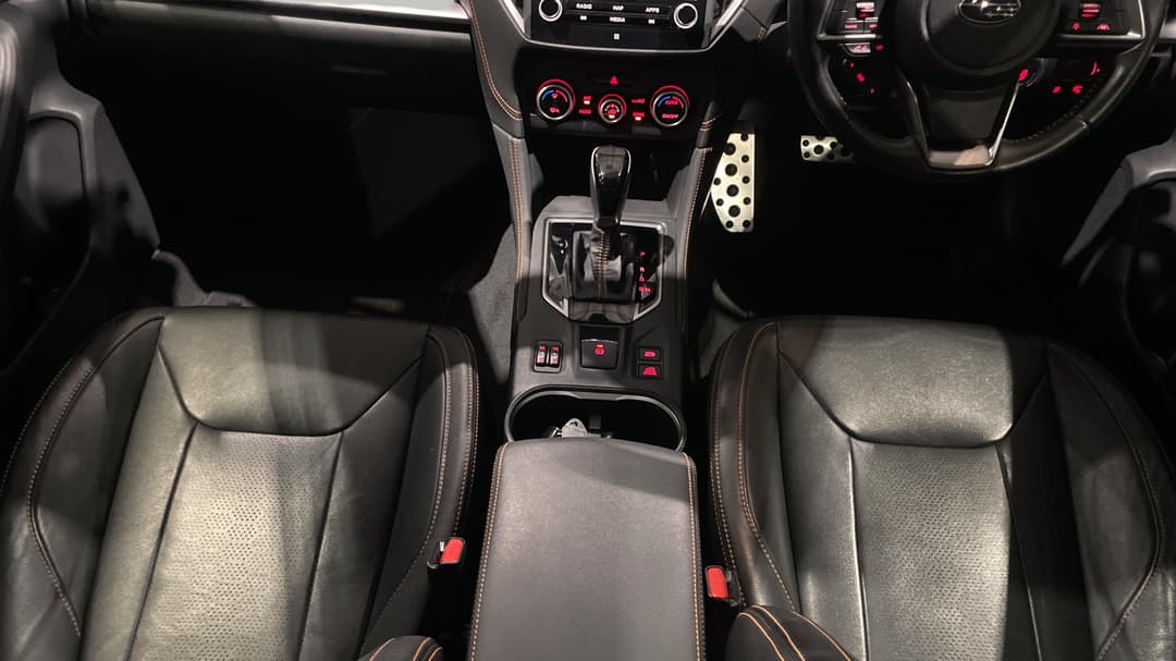 2017 Subaru XV 2.0i-s, Automatic, 148718 km, Center Console