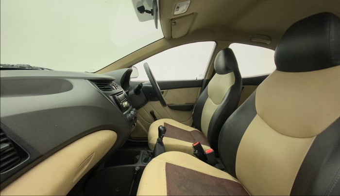 2014 Hyundai Eon D-LITE+, Petrol, Manual, 35,595 km, Right Side Front Door Cabin