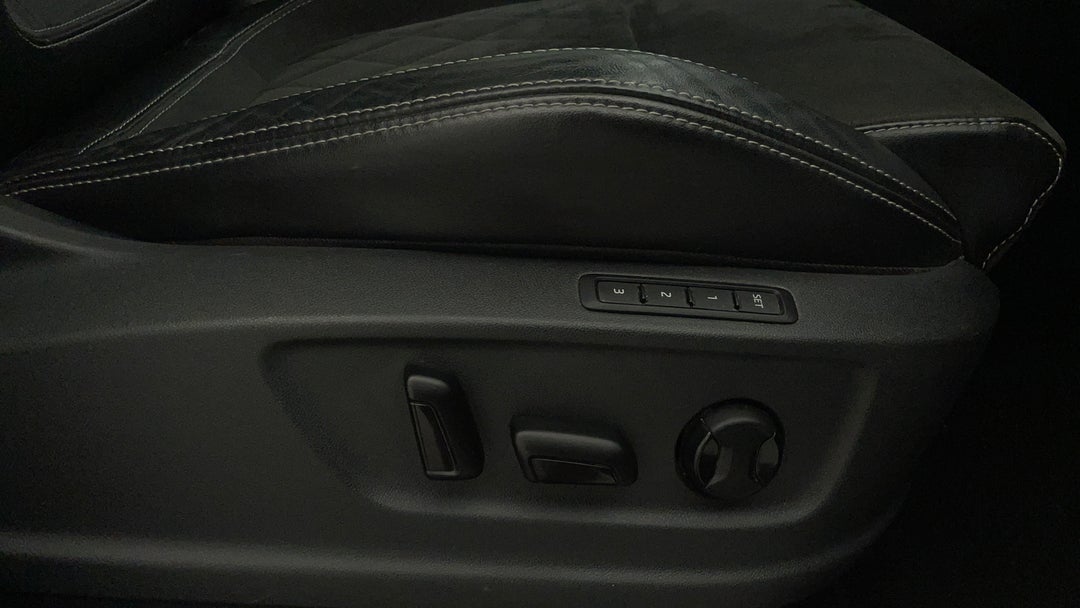 2019 SKODA Kodiaq 132 Tsi Sportline (4x4), Automatic, 70620 km, Drivers Side Adjustment Panel