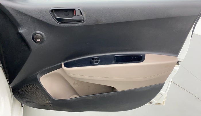 2016 Hyundai XCENT PRIME T+ PETROL, Petrol, Manual, 42,321 km, Driver Side Door Panels Control
