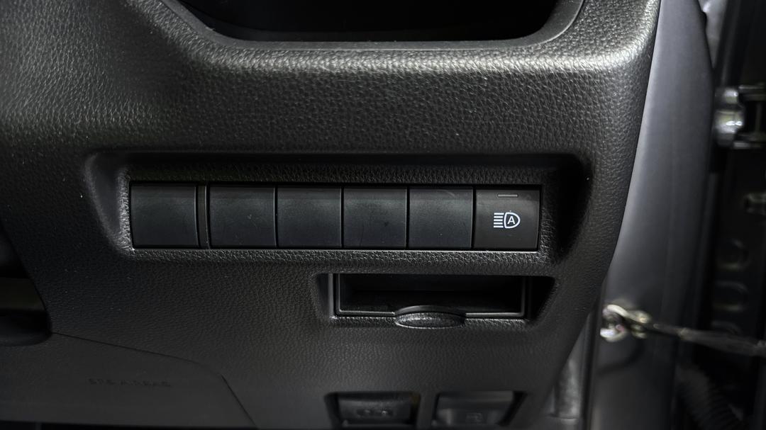 2019 Toyota RAV4 Gxl (2WD), Automatic, 60086 km, Utility Switches/Buttons