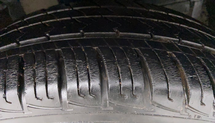 2017 Maruti Vitara Brezza VDI OPT, Diesel, Manual, 46,619 km, Right Front Tyre Tread