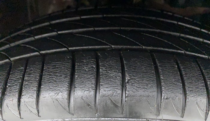 2017 Honda BR-V 1.5 i-VTEC V, Petrol, Manual, 19,487 km, Right Front Tyre Tread