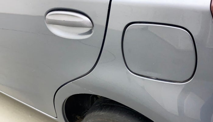 2013 Toyota Etios Liva G, Petrol, Manual, 1,15,988 km, Left quarter panel - Minor scratches