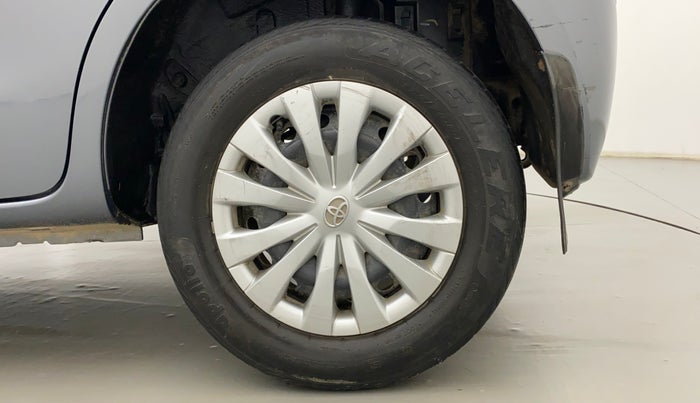 2013 Toyota Etios Liva G, Petrol, Manual, 1,15,988 km, Left Rear Wheel