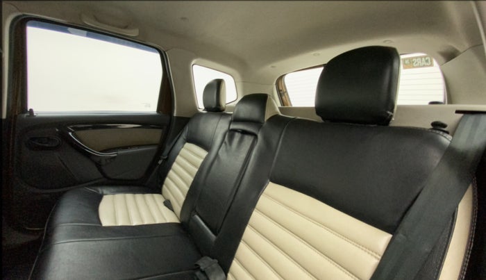 2015 Renault Duster 85 PS RXL DIESEL, Diesel, Manual, 57,783 km, Right Side Rear Door Cabin