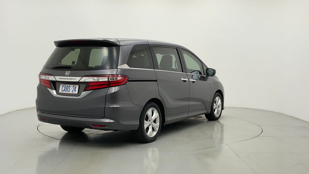 Right Back Diagonal (45- Degree) View